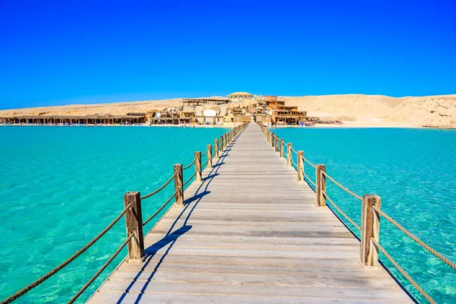 Private pick up transfer from hurghada to marsa alam